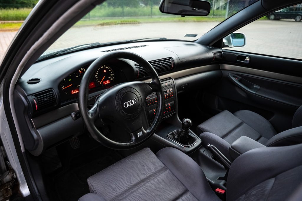 Fotograf samochodowy AUDI A4 B5 Starogard Gdański Zdjęcia samochodów na sprzedaż (13)